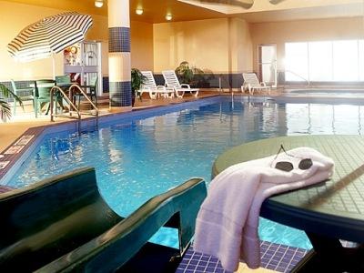 Four Points By Sheraton Hotel & Suites Calgary West Bagian luar foto