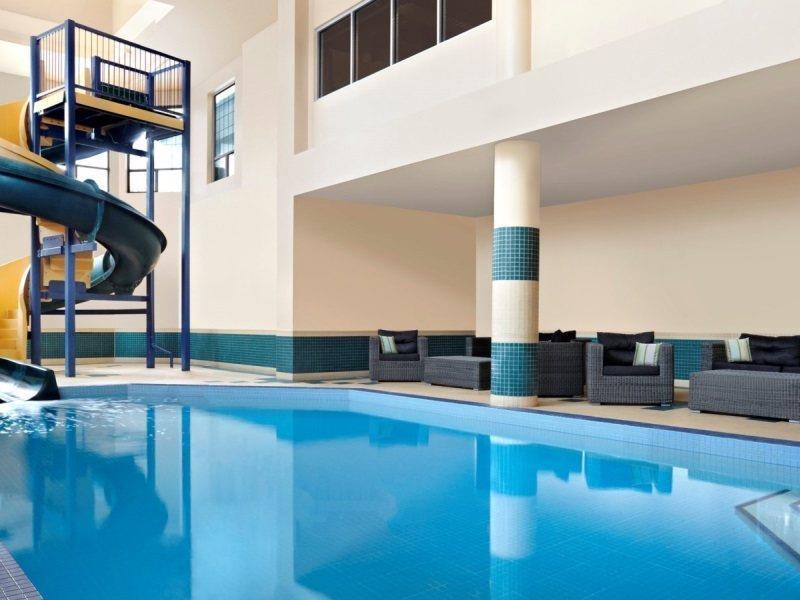 Four Points By Sheraton Hotel & Suites Calgary West Bagian luar foto